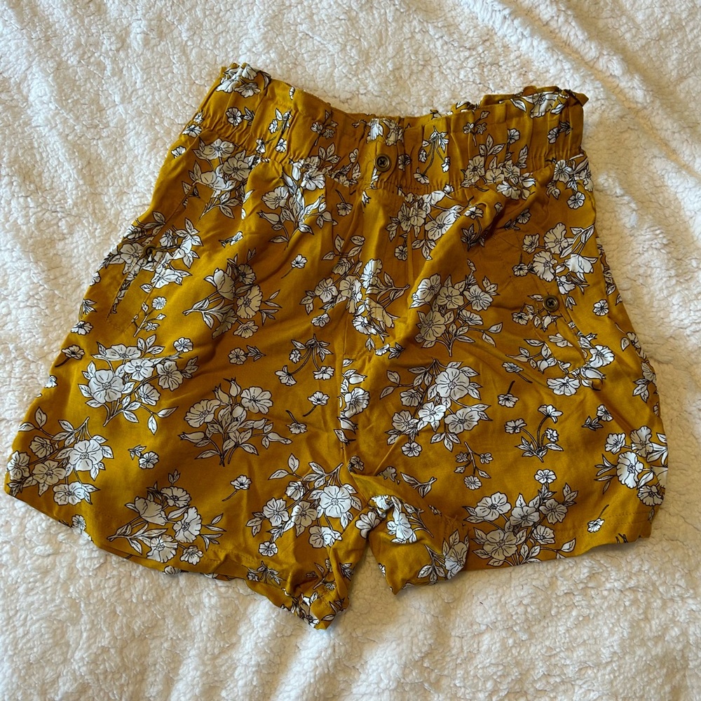 L - Lark & Grey Shorts